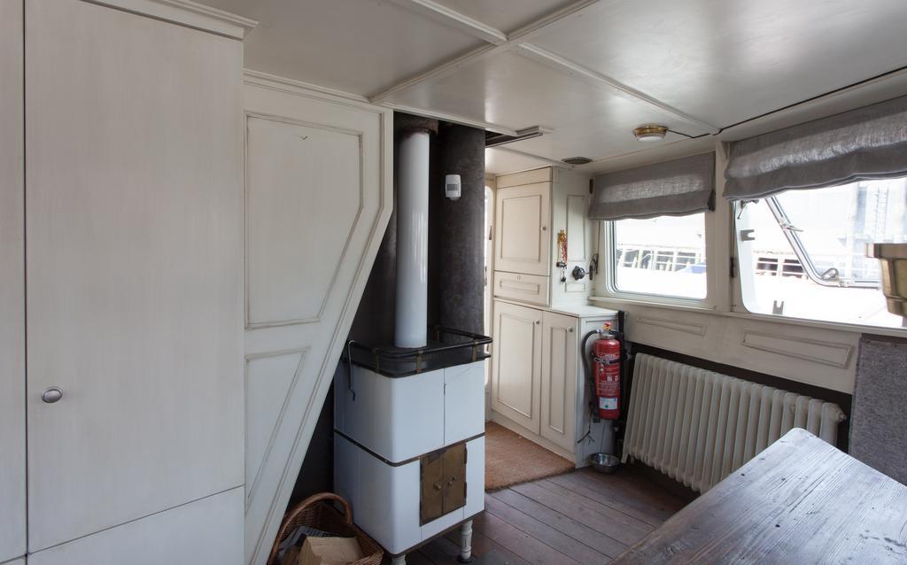 Horus Hausboot *